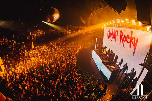 NIGHT CLUB