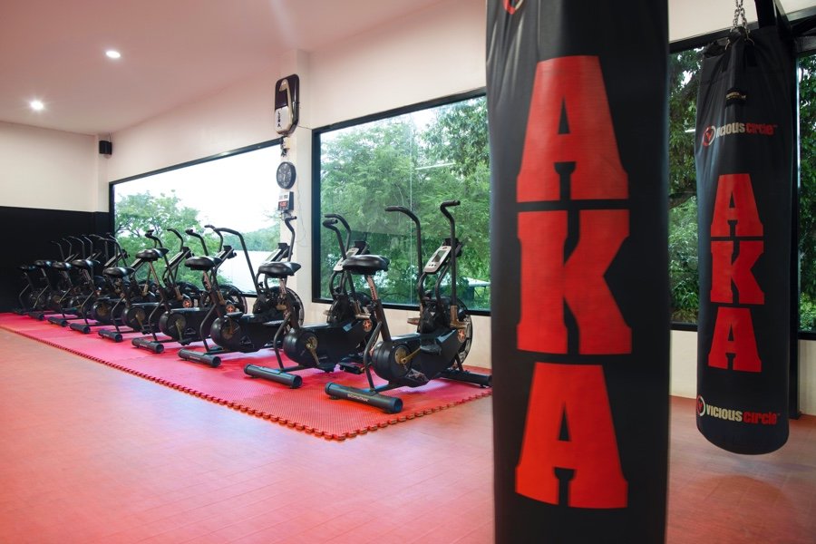 MUAY THAI TRAINING CAMP Standard Travel Package (per week for Solo or Group Travellers)